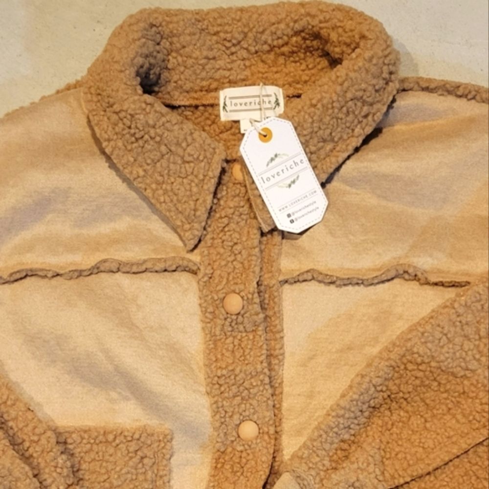 Cherrybark Pocketed Sherpa Jacket - Mocha - Picture 9 of 11